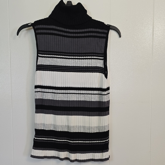 Express Striped Ribbed Knit Top - Picture 2 of 4